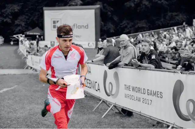 Jak obliczyć skalę mapy i odległość w terenie? Twój poradnik!