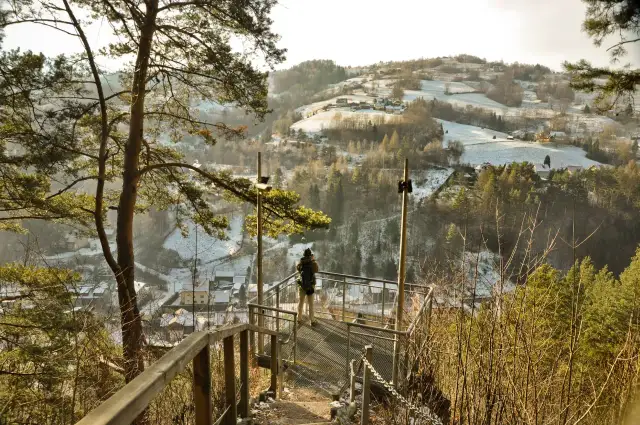 Piwniczna-Zdrój: Atrakcje, szlaki, spływ odkryj perłę Beskidu!