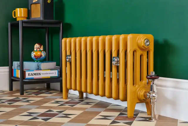 Czy warto wymieniać grzejniki żeliwne w bloku? Zobacz koszty i korzyści