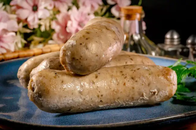 Dlaczego kiełbasa jest twarda? Oto przyczyny i jak temu zapobiec