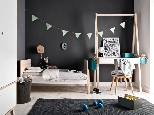 Jak pomalować sypialnię na dwa kolory? Stwórz idealne wnętrze