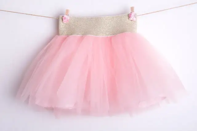 Tiulowa spódniczka dla dziewczynki: wybierz i stylizuj, by zachwycała!