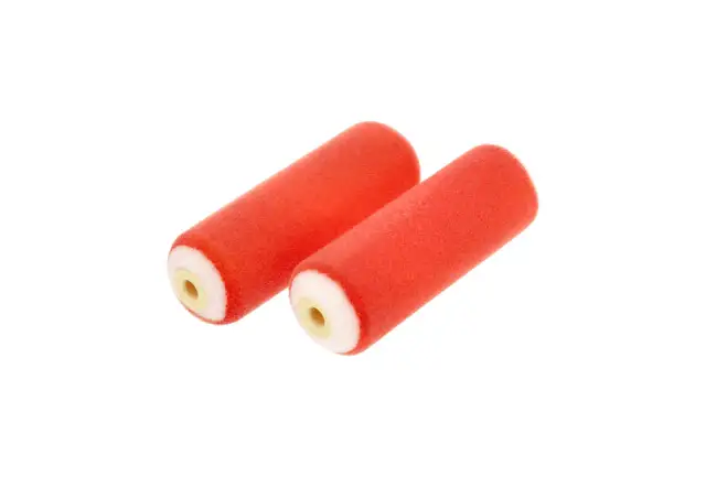 Jaki wałek do mebli? Wybierz idealny i maluj bez smug