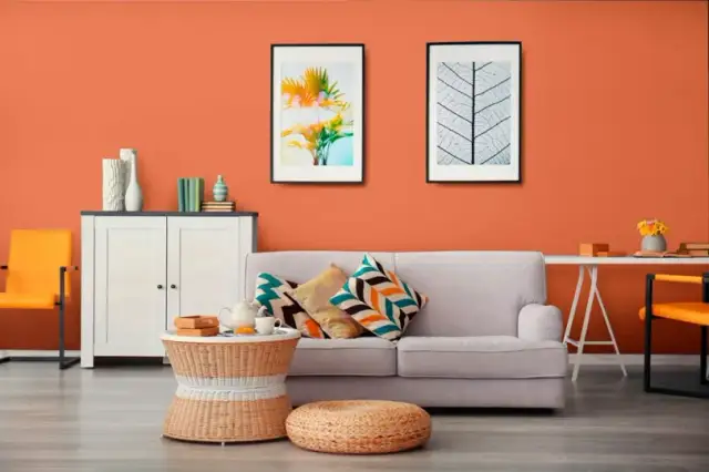 Pomarańczowe ściany: Jakie kolory i materiały wybrać?