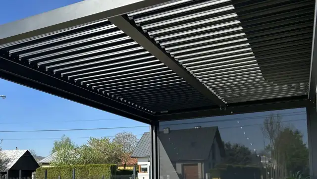 Jak zrobić pergolę aluminiową - proste kroki i niezbędne narzędzia