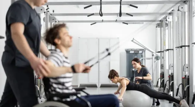 Rehabilitacja w ramach NFZ ile razy można skorzystać w roku?