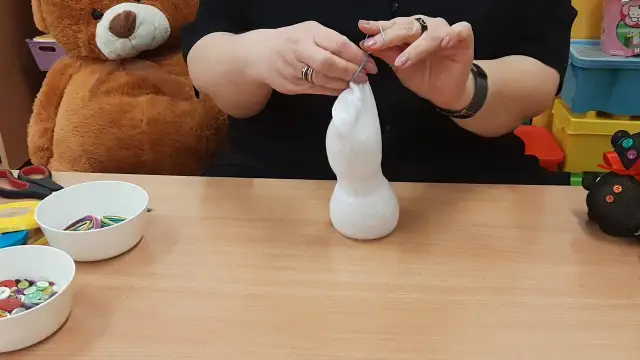 Jak zrobić pluszowego misia ze skarpetki - łatwy sposób na zabawkę