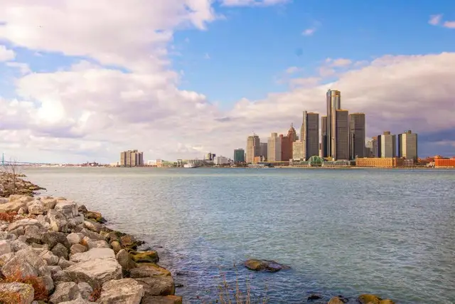 Odkryj atrakcje w okolicy: Twój przewodnik po najlepszych miejscach