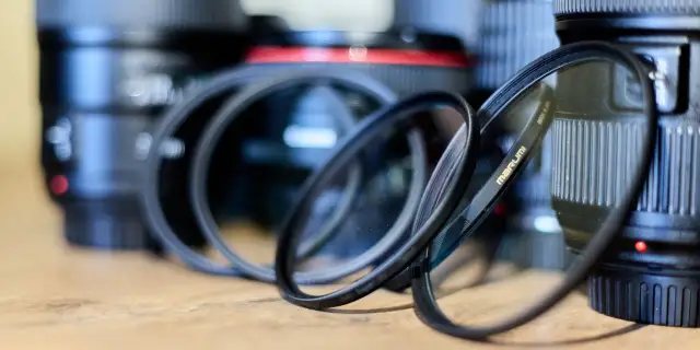 Filtr UV do lustrzanki: Chronić obiektyw czy psuć zdjęcia?