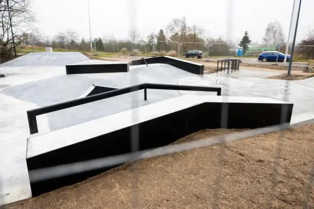 Skatepark Gdynia - najlepsze miejsce na jazdę na deskorolce i więcej