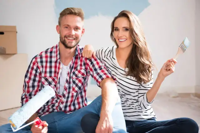 Kredyt na remont mieszkania: Co bank sfinansuje, a co z kieszeni?