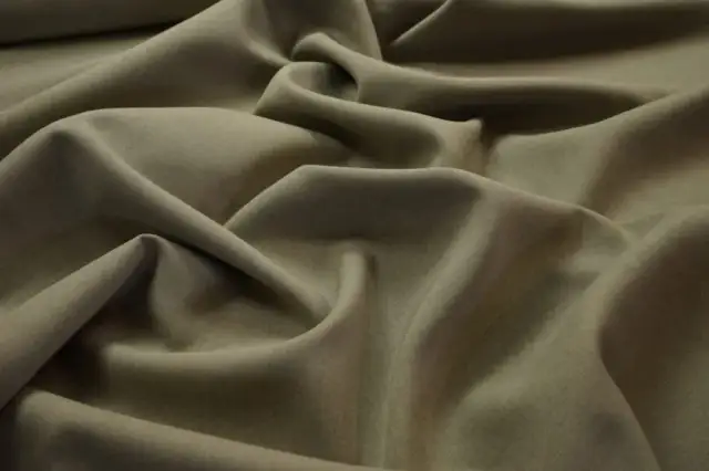 Stretch w spodniach: Sekret wygody i idealnego dopasowania