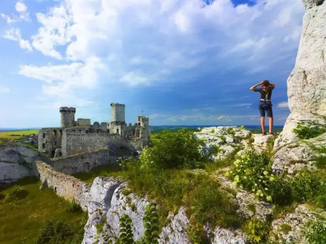 Atrakcje w Ogrodzieniec: Odkryj niezapomniane miejsca i przygody