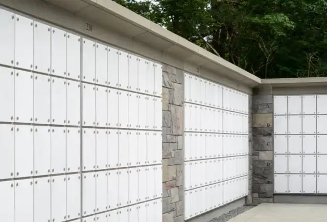 Ile kosztuje kremacja? Sprawdź, co wpływa na ostateczną cenę