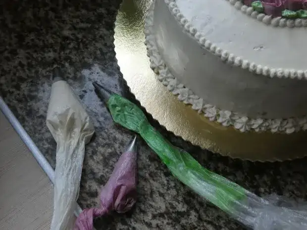 Krem budyniowy z białej czekolady -idealny na tort urodzinowy