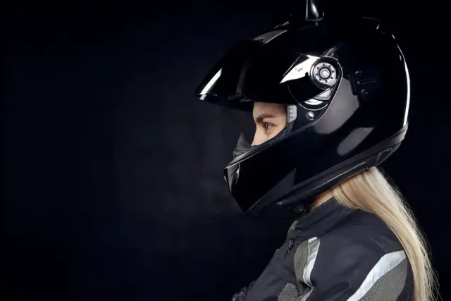 Kominiarka motocyklowa na lato: Jak wybrać chłodny komfort?