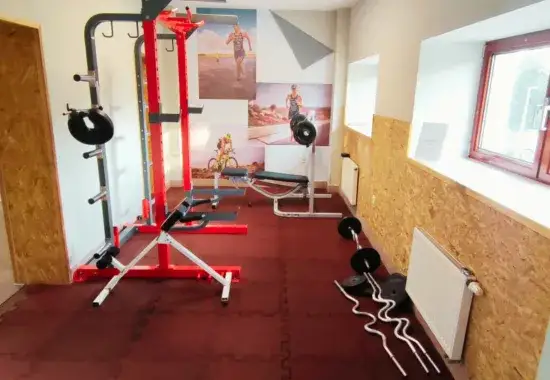 Siłownie Szklarska Poręba: Gdzie trenować i ile to kosztuje?