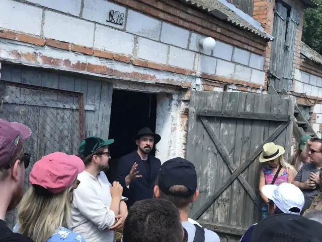 Kafar w sztuce: Prawda o głośnej instalacji Daniela Rycharskiego