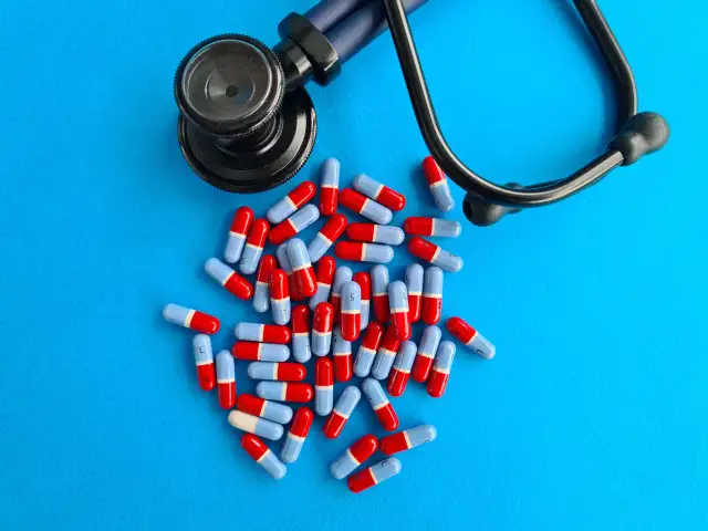 Jak działają leki na ADHD? Poznaj ich mechanizm i skutki działania