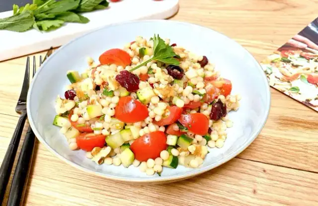 Recette de salade de pâtes perles : facile, fraîche et savoureuse