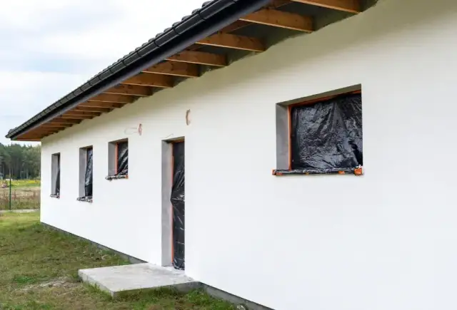 Czy tynk silikonowy można malować? Odkryj najważniejsze wskazówki