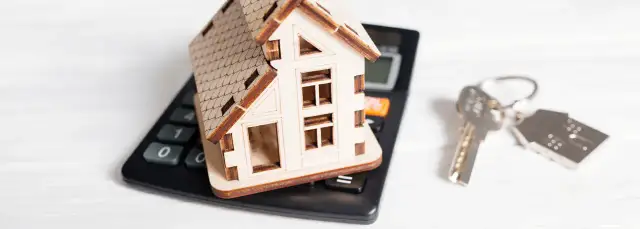 Czy komornik może zająć dom obciążony hipoteką? Sprawdź, co grozi.