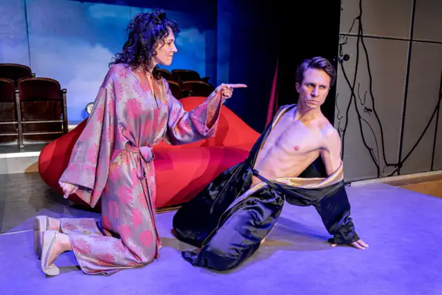 Niespodzianka spektakl – zaskakująca komedia, która musisz zobaczyć