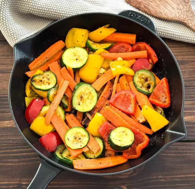 Gemüsepfanne zum Hauptgericht: Sättigend, schnell & einfach