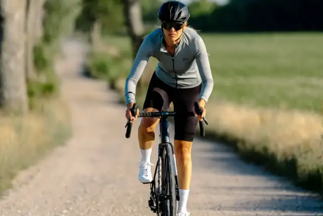 Jakie gripy do enduro wybrać, aby zwiększyć komfort jazdy?