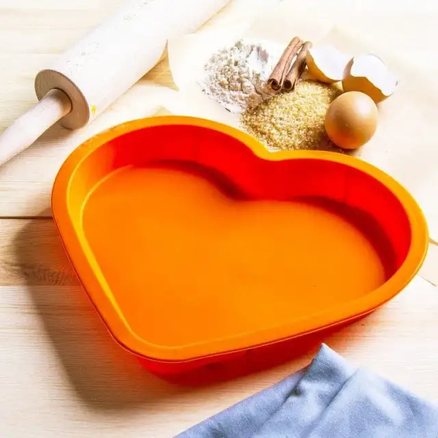 Czy foremki silikonowe można piec w piekarniku? Oto co musisz wiedzieć