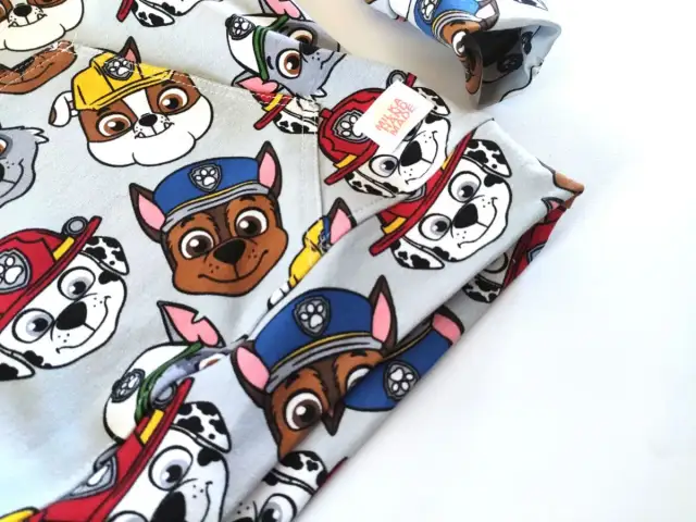 Bluza Psi Patrol dla chłopca: Jaki rozmiar, materiał, wzór?