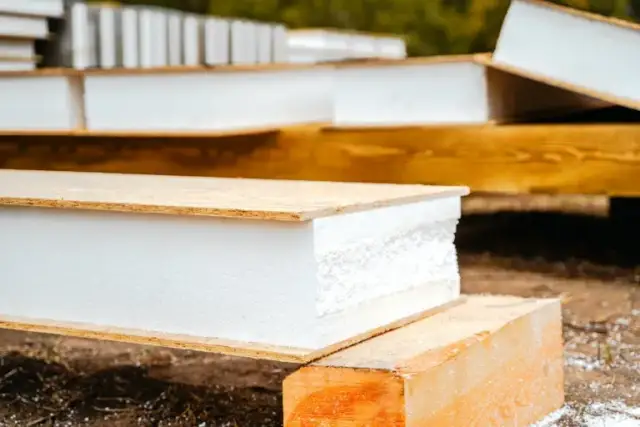 Myślisz o fundamencie? Jaki styropian wybrać, by dom był ciepły i suchy?