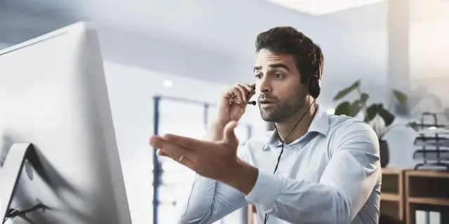 Jak postępować z trudnym klientem, aby uniknąć konfliktów i frustracji