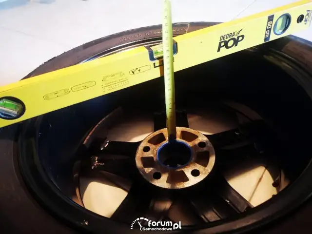 Jak zmierzyć ET felgi? Poradnik krok po kroku + wzór!