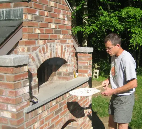 Ile cegieł na piec do pizzy? Odkryj, jak uniknąć błędów w budowie