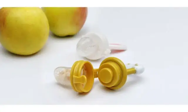 Smoczek do owoców: od kiedy? Bezpieczne smaki i opinie logopedów