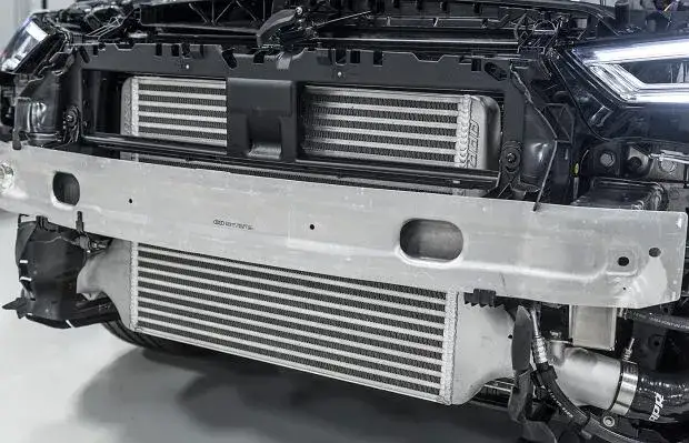 Co daje chłodnica oleju i jak wpływa na żywotność silnika