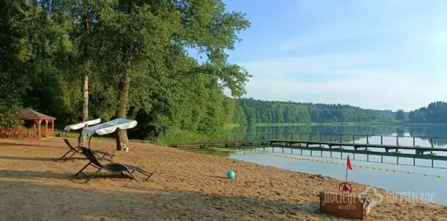 Dolnośląskie jeziora: Noclegi, trendy, porady. Znajdź swój raj!