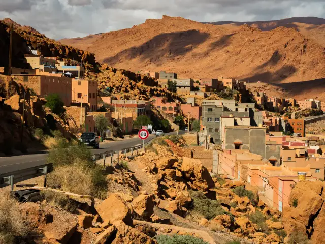 Gdzie polecieć z Polski? Przewodnik po kierunkach na każdą okazję