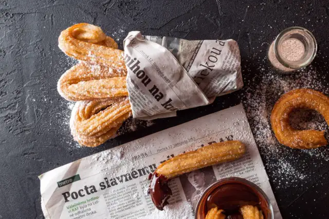 Churros cerca: Tu guía experta para el chocolate perfecto