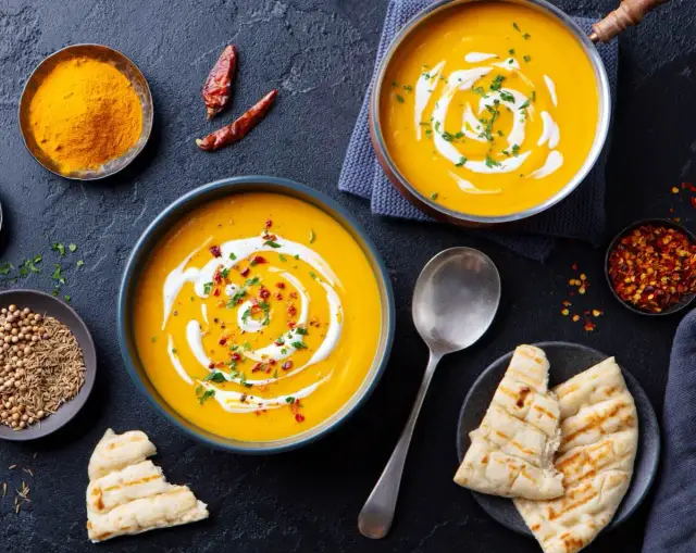 Czym przyprawić zupę dyniową, aby zyskała wyjątkowy smak?