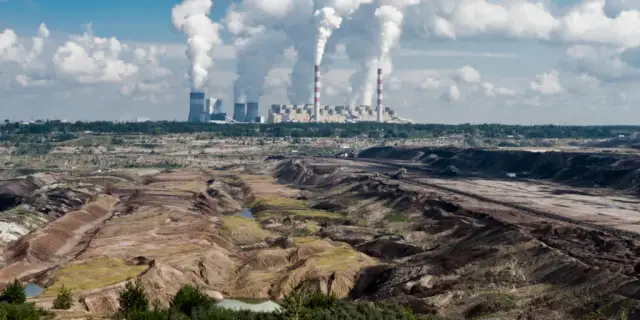 Elektrownia Bełchatów: Koniec ery węgla? Co dalej z gigantem?