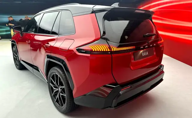 Nowa Toyota RAV4 nadchodzi: Kiedy premiera i co wiemy?