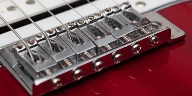 Jak wyregulować gitarę elektryczną, aby uniknąć problemów z grą