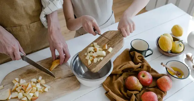  Prosta, smaczna i zdrowa - przepis na jabłka z kosztelą