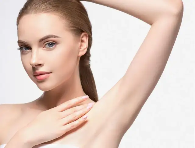 Czy po depilacji laserowej można pić alkohol? Ważne informacje o ryzyku