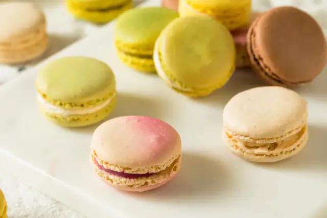 Proste makaroniki? Odkryj tanie i szybkie alternatywy!