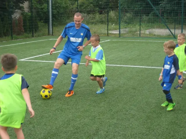 Zarobki trenera piłki nożnej dla dzieci – co musisz wiedzieć?