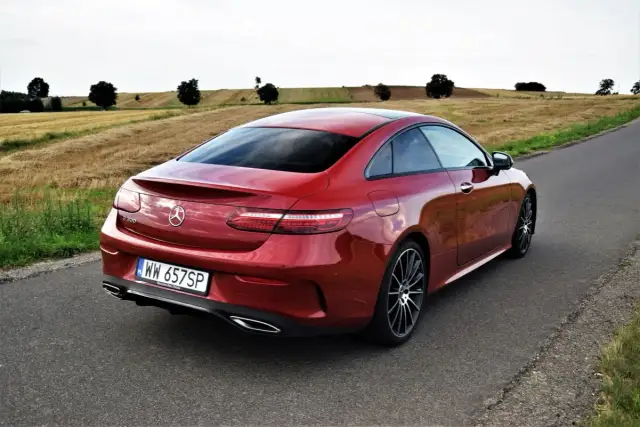 Mercedes-Benz Coupe C300 - wyjątkowe osiągi i luksusowy komfort