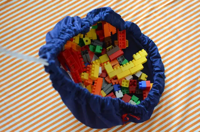 Jak uszyć worek na klocki – proste kroki, które ułatwią sprzątanie